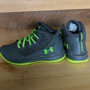 Boys Under Armour Sneakers